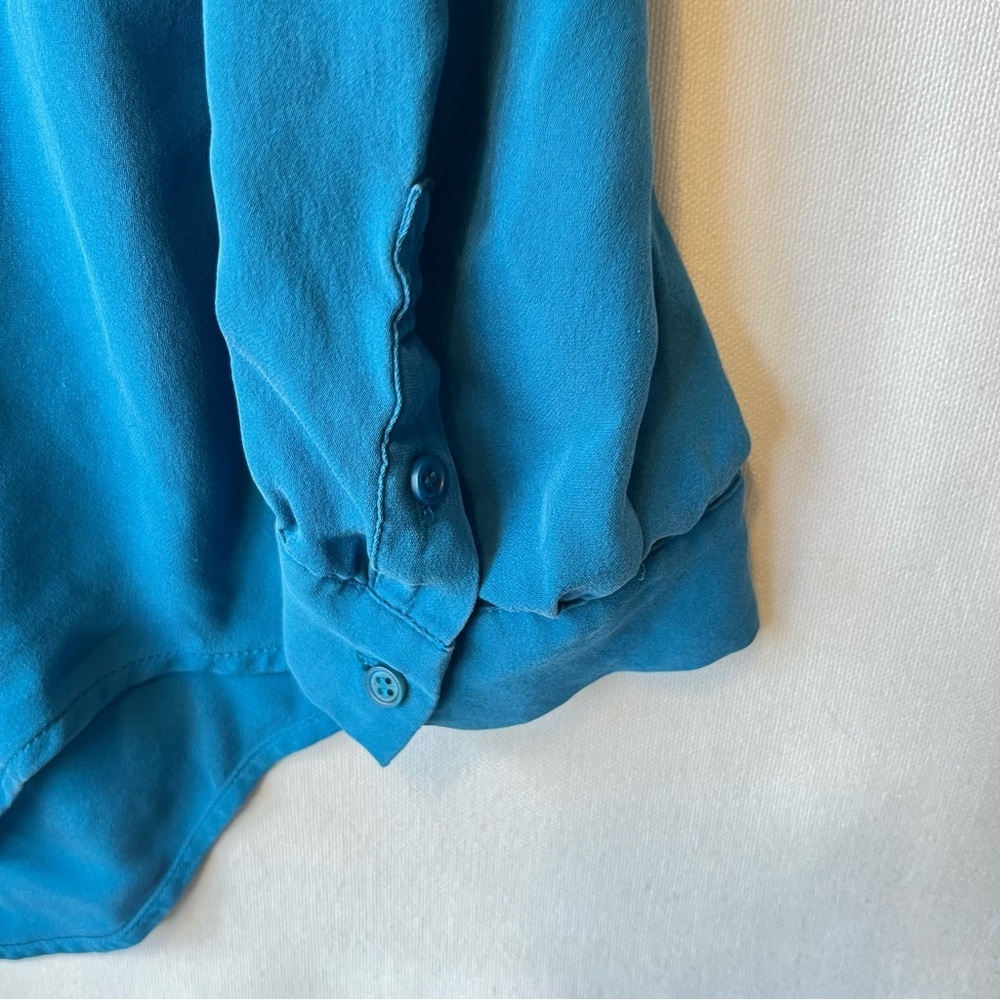 Joie 100% Silk blouse Small Long sleeve Blue V-neck Pockets Lightweight top - Picture 6 of 9